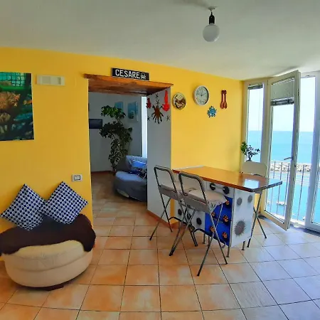 La Casa Azzurra شقة بروسيدا