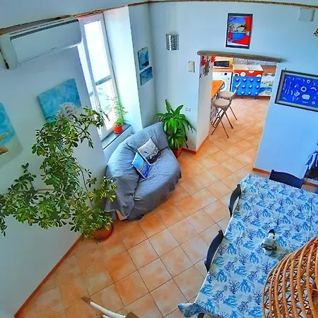 La Casa Azzurra Apartment *